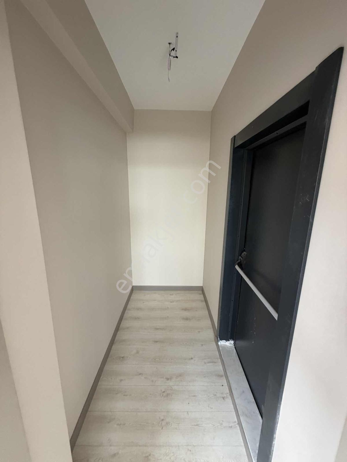 Güven Al Çınarlı 2+1 Kapalı Mutfak Satılık Daire Teraslı — fotoğraf 19