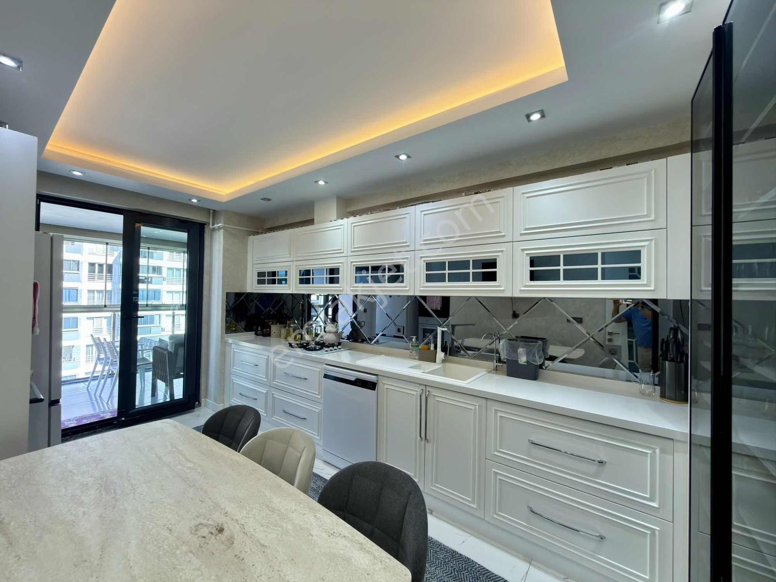Max Prıme | Şemikler'de 3+1 / 140 M² Havuzlu Sitede Arakat Daire — fotoğraf 8