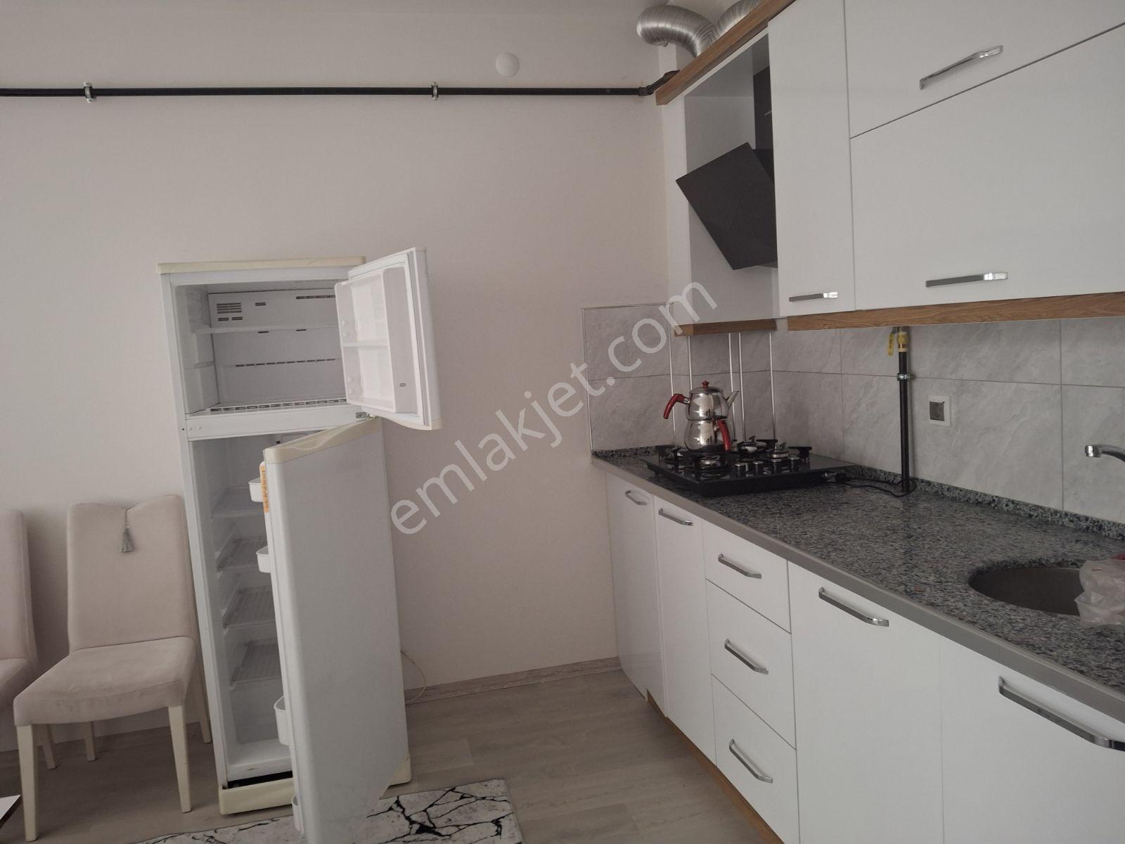 Eşyalı 1+1 Hastane Bölgesinde Satılık Daire — fotoğraf 13