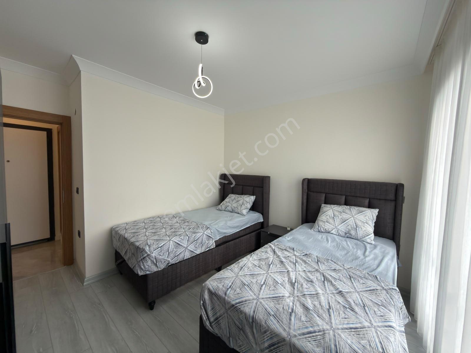 Didim Efeler'de Havuzlu Sitede 2+1 Eşyalı Asansörlü Daire — fotoğraf 10