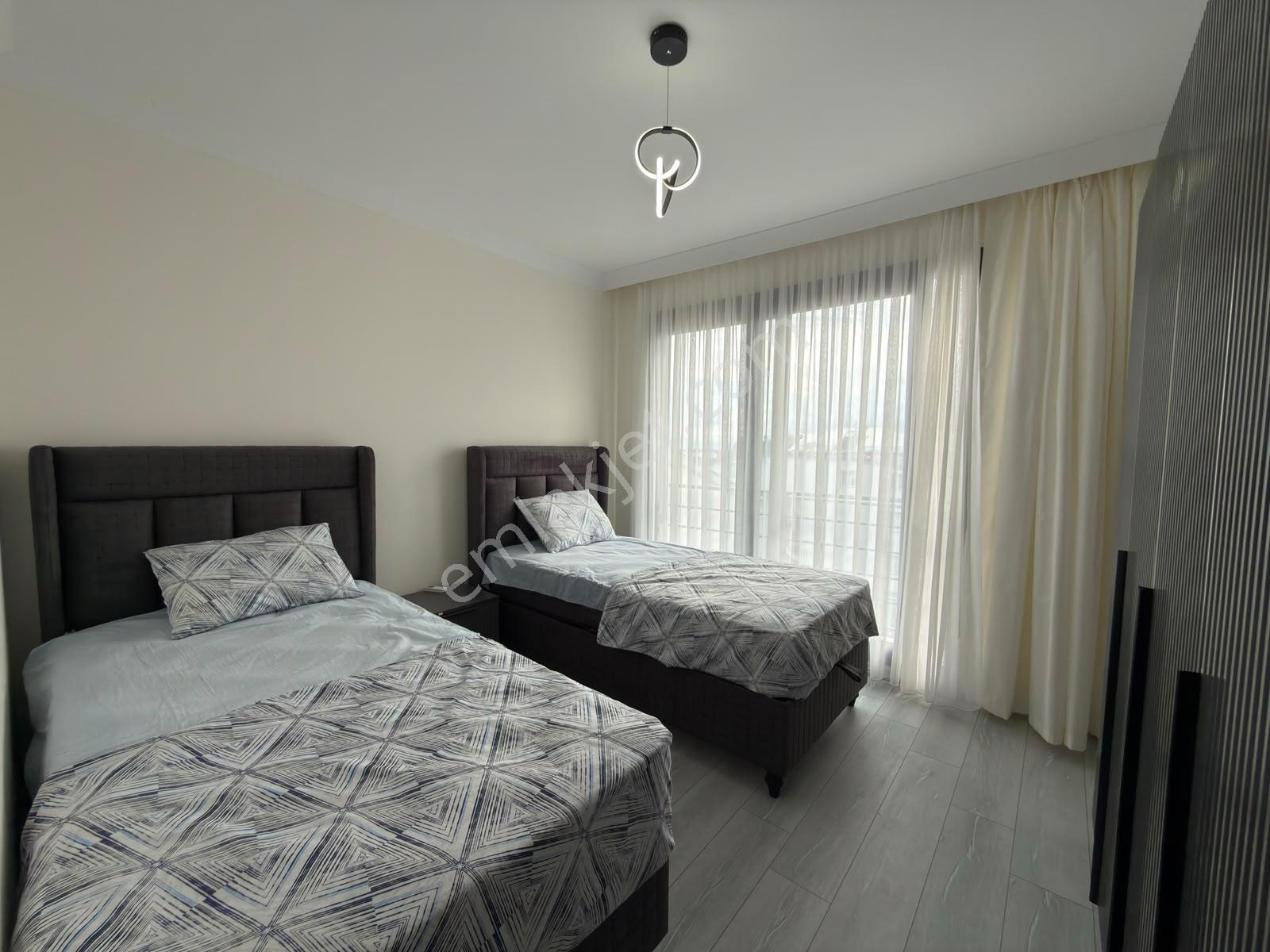 Didim Efeler'de Havuzlu Sitede 2+1 Eşyalı Asansörlü Daire — fotoğraf 16