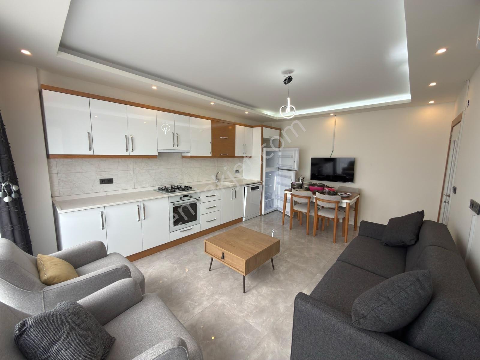 Didim Efeler'de Havuzlu Sitede 2+1 Eşyalı Asansörlü Daire — fotoğraf 17