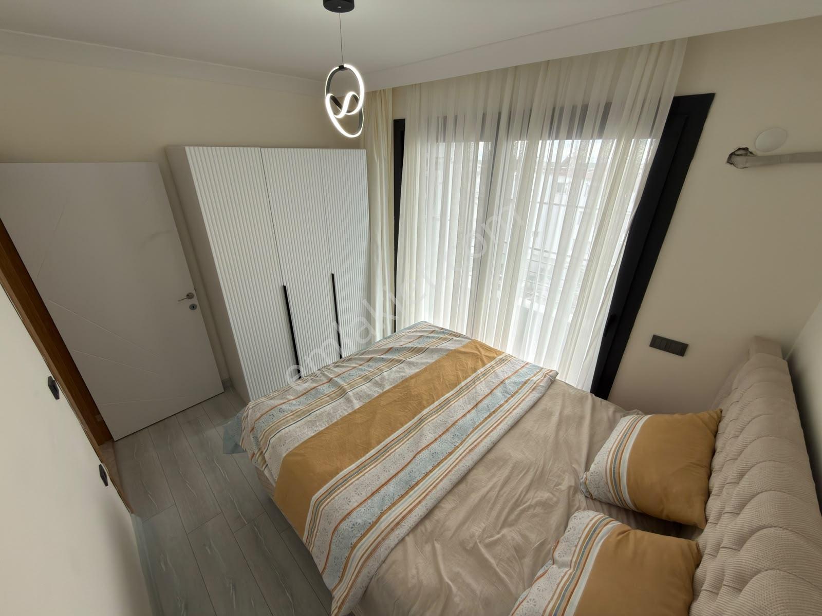 Didim Efeler'de Havuzlu Sitede 2+1 Eşyalı Asansörlü Daire — fotoğraf 18
