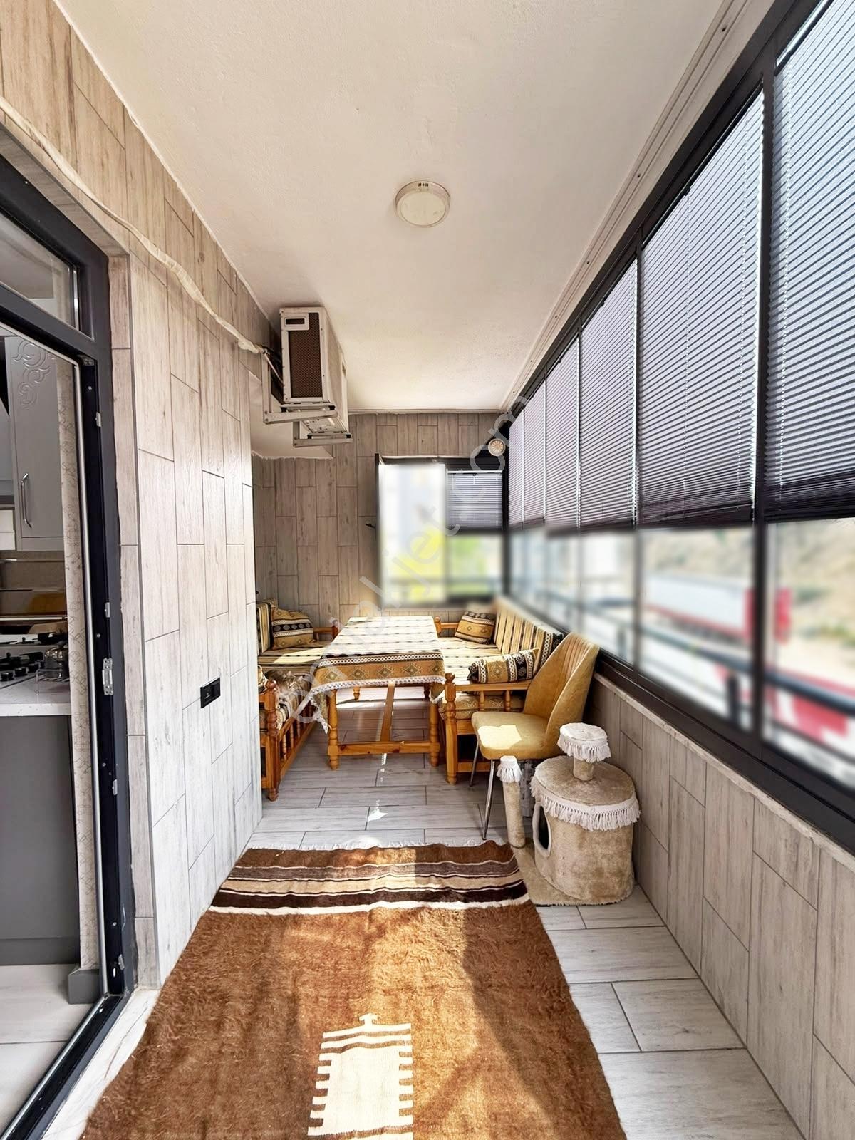 Fıstıklık'ta Merkez Konumda Yer.ısıtma Bakımlı Cam Balkon Lüx3+1 — fotoğraf 7