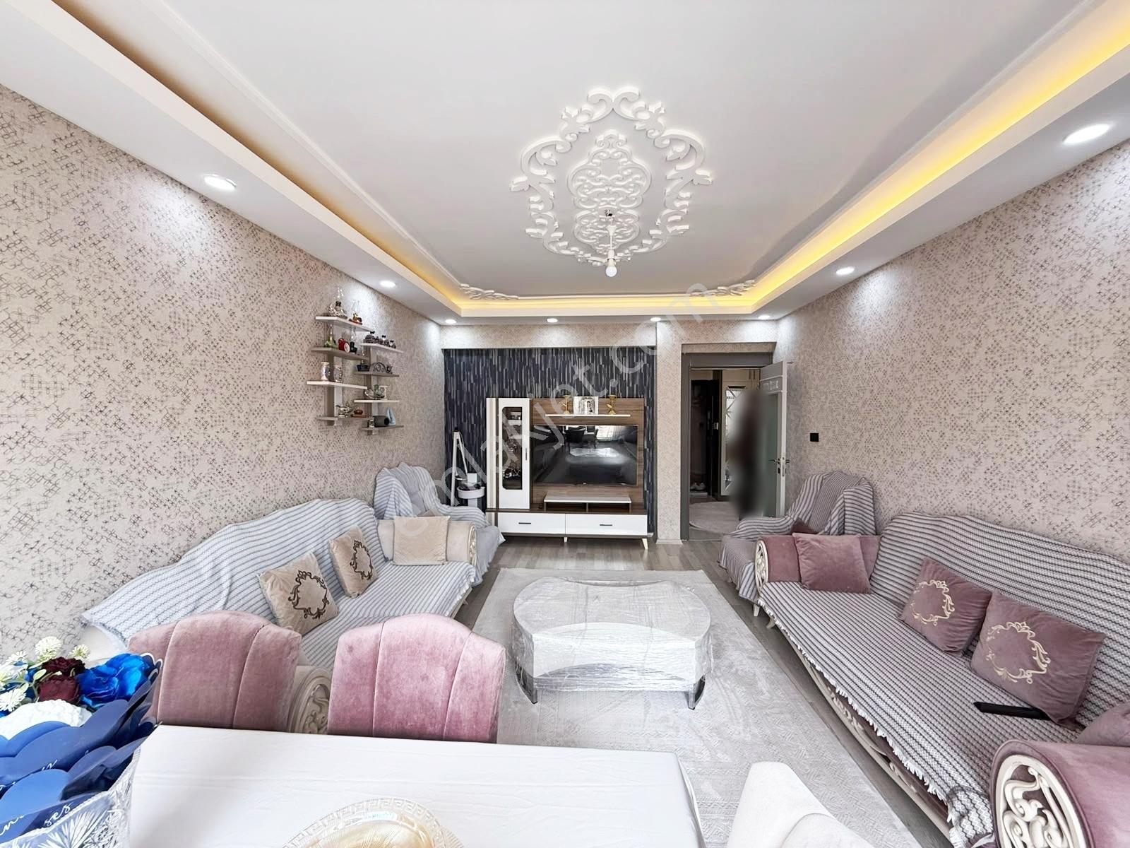 Fıstıklık'ta Merkez Konumda Yer.ısıtma Bakımlı Cam Balkon Lüx3+1 — fotoğraf 9