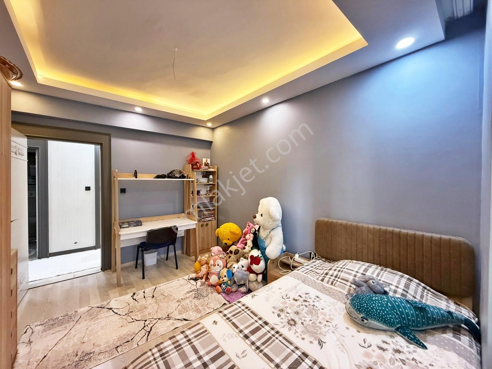 Fıstıklık'ta Merkez Konumda Yer.ısıtma Bakımlı Cam Balkon Lüx3+1 — fotoğraf 13
