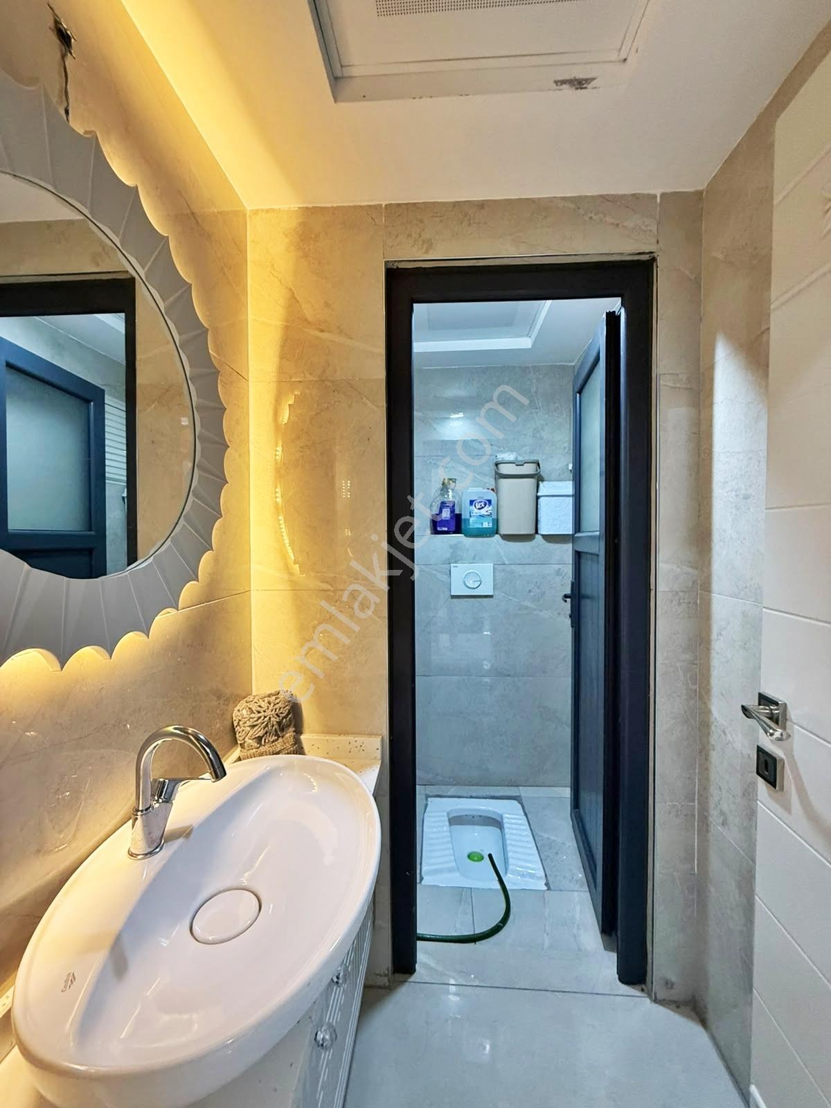 Fıstıklık'ta Merkez Konumda Yer.ısıtma Bakımlı Cam Balkon Lüx3+1 — fotoğraf 19