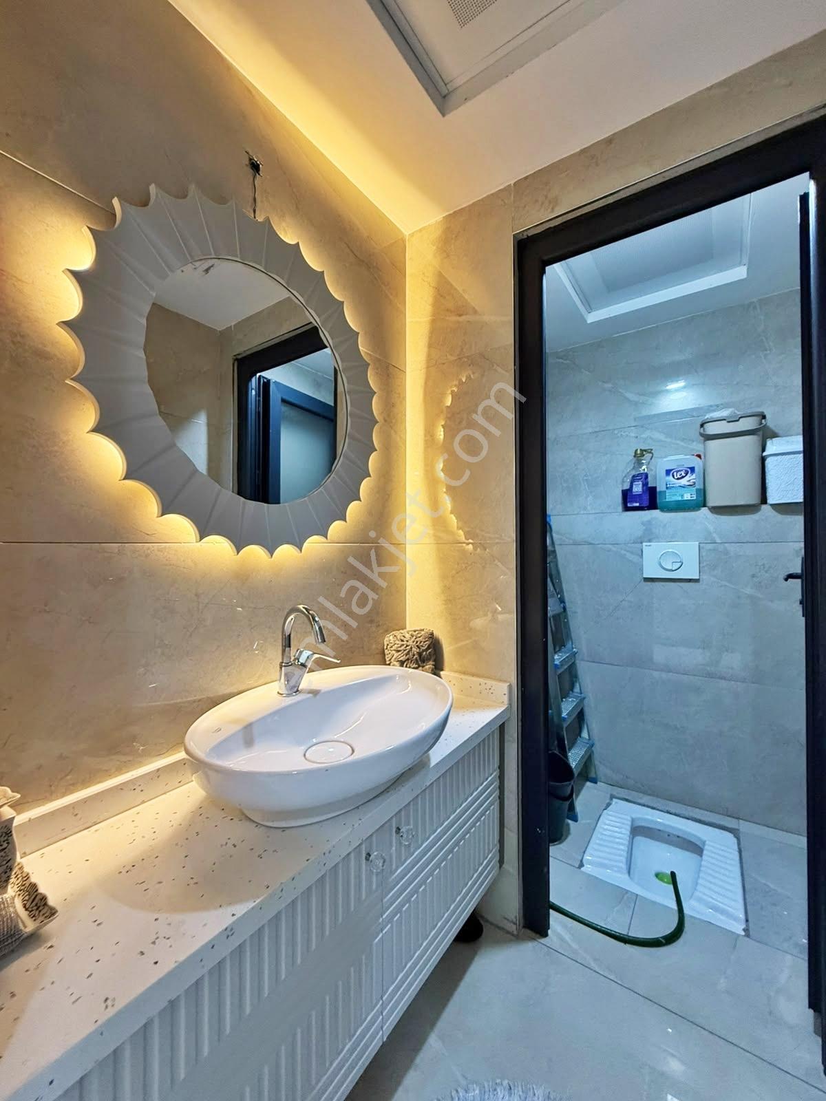 Fıstıklık'ta Merkez Konumda Yer.ısıtma Bakımlı Cam Balkon Lüx3+1 — fotoğraf 20