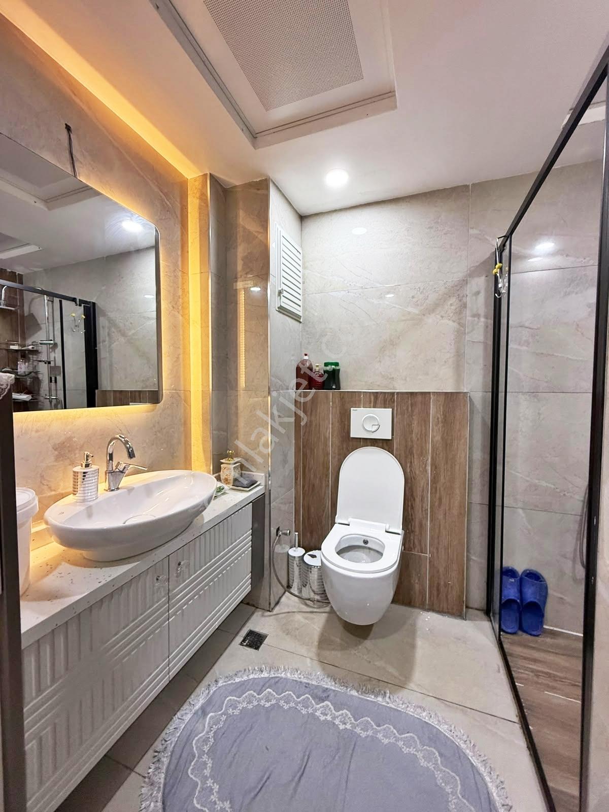 Fıstıklık'ta Merkez Konumda Yer.ısıtma Bakımlı Cam Balkon Lüx3+1 — fotoğraf 22