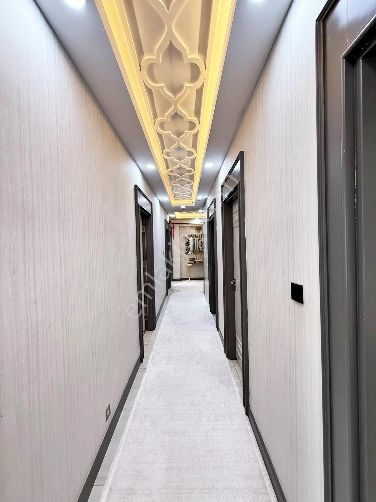Fıstıklık'ta Merkez Konumda Yer.ısıtma Bakımlı Cam Balkon Lüx3+1 — fotoğraf 24