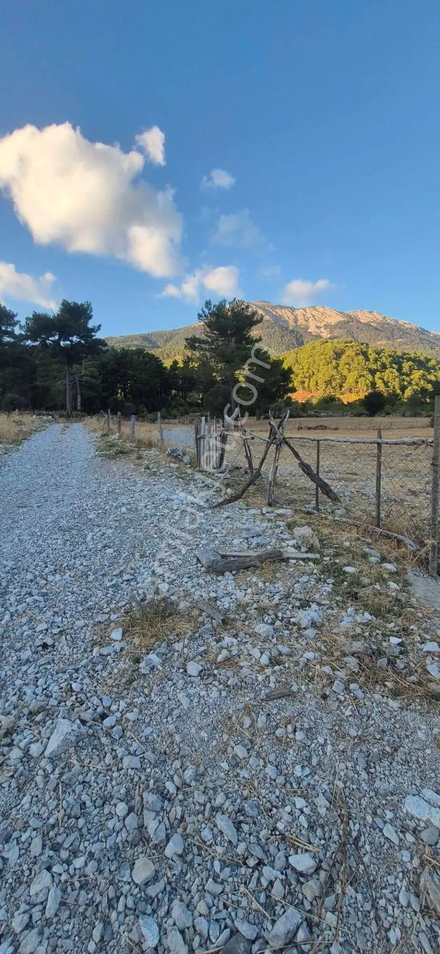 Fethiye Nif Köyü Gedre Mevkınde Satılık Müstakil Tapu Arazı