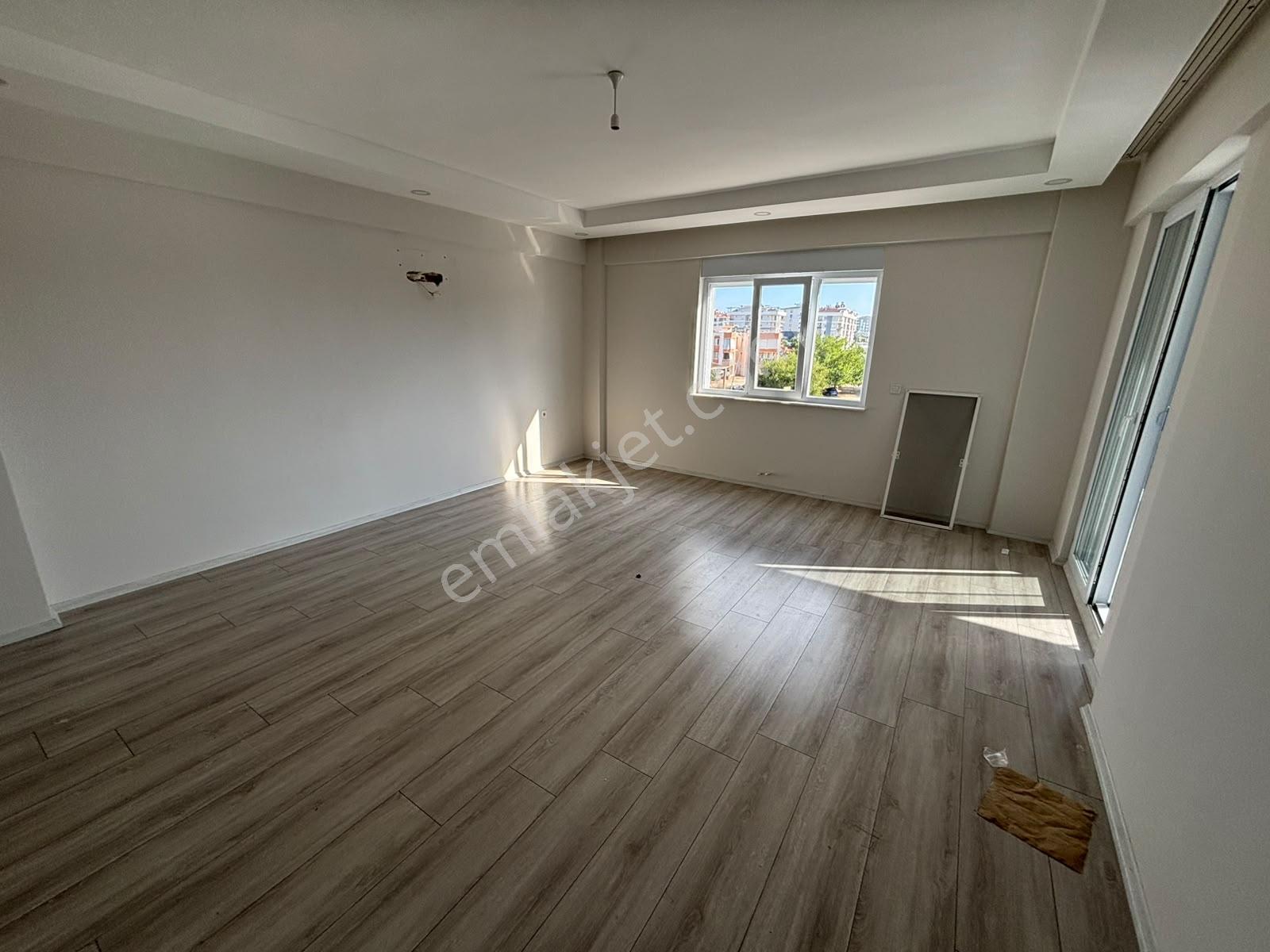 Usta Gayrimenkul'den Satılık 3+1 Ebevyn Banyolu Sıfır Gibi Daire — fotoğraf 6