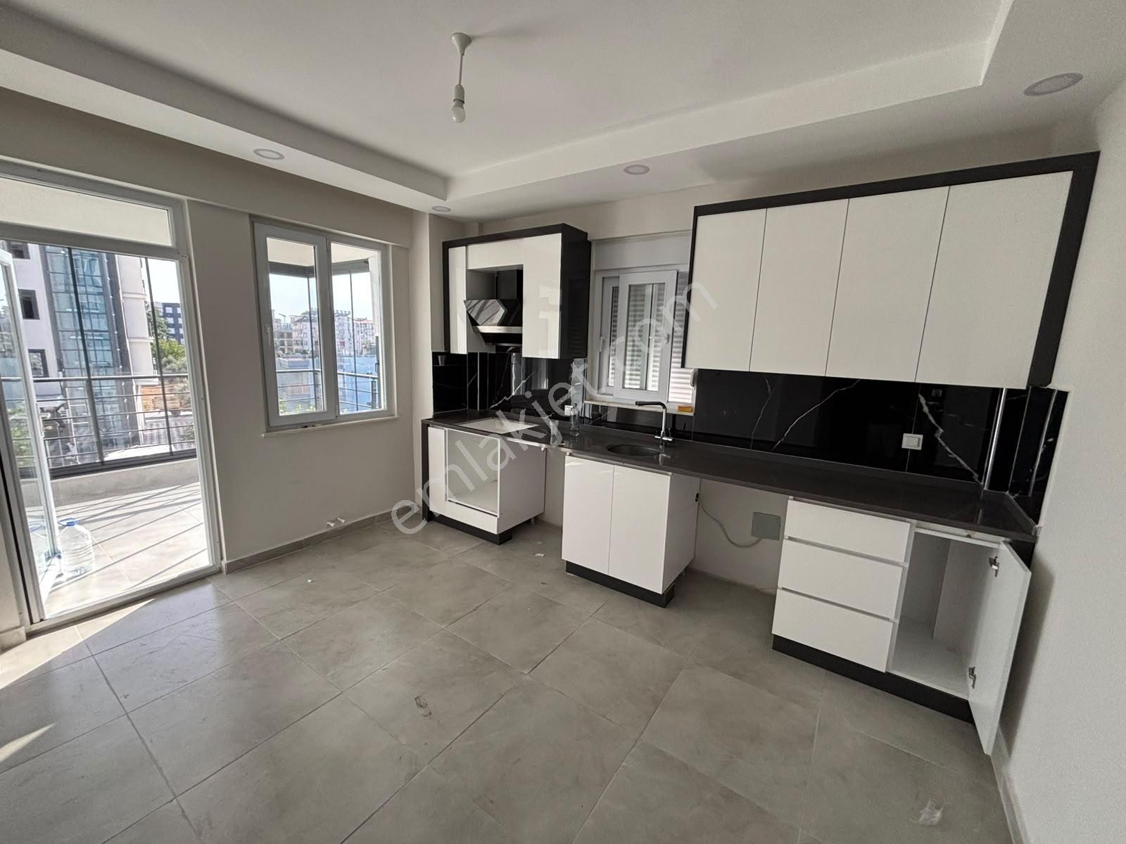 Usta Gayrimenkul'den Satılık 3+1 Ebevyn Banyolu Sıfır Gibi Daire — fotoğraf 11