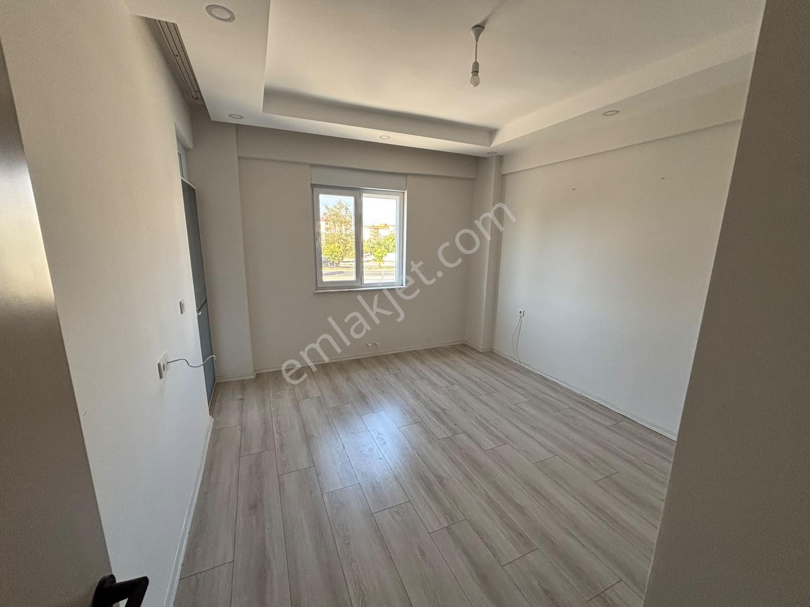 Usta Gayrimenkul'den Satılık 3+1 Ebevyn Banyolu Sıfır Gibi Daire — fotoğraf 17