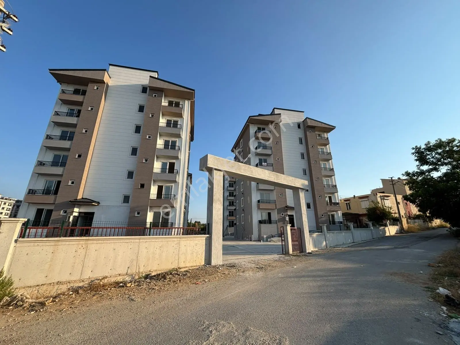 Usta Gayrimenkul'Den Satılık 2+1 Havuzlu Sitede Sıfır Daire