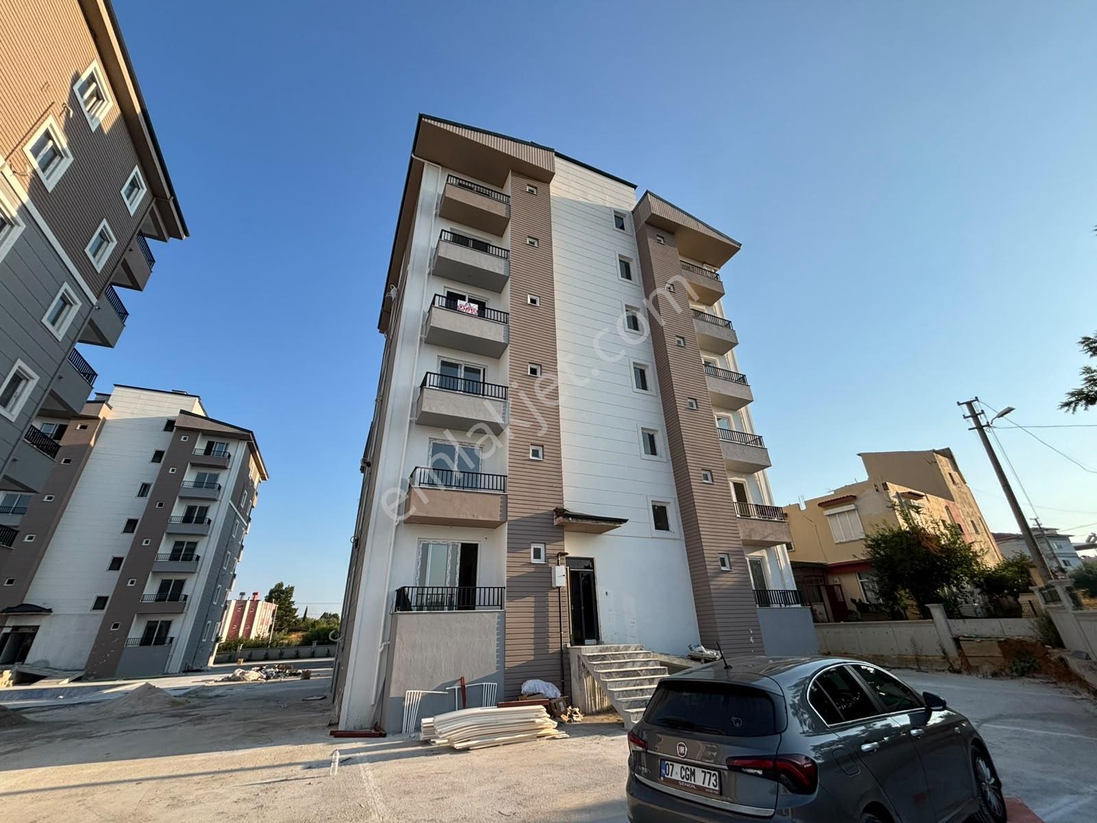 Usta Gayrimenkul'den Satılık 2+1 Havuzlu Sitede Sıfır Daire — fotoğraf 2
