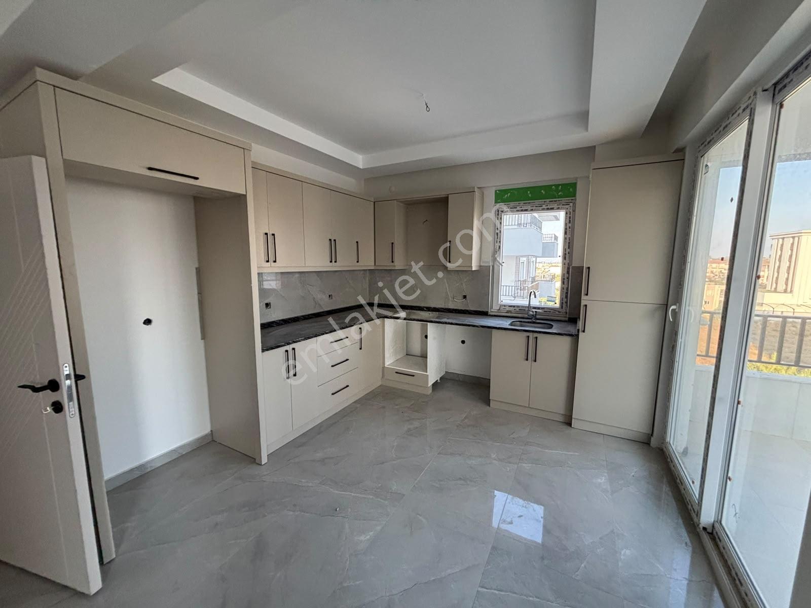 Usta Gayrimenkul'den Satılık 2+1 Havuzlu Sitede Sıfır Daire — fotoğraf 9