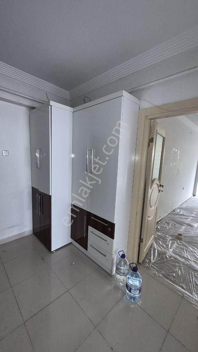 Acil Satılık 3+1 Daire Ara Kat Hürrıyetde Dıkmen Cad Yakını — fotoğraf 9