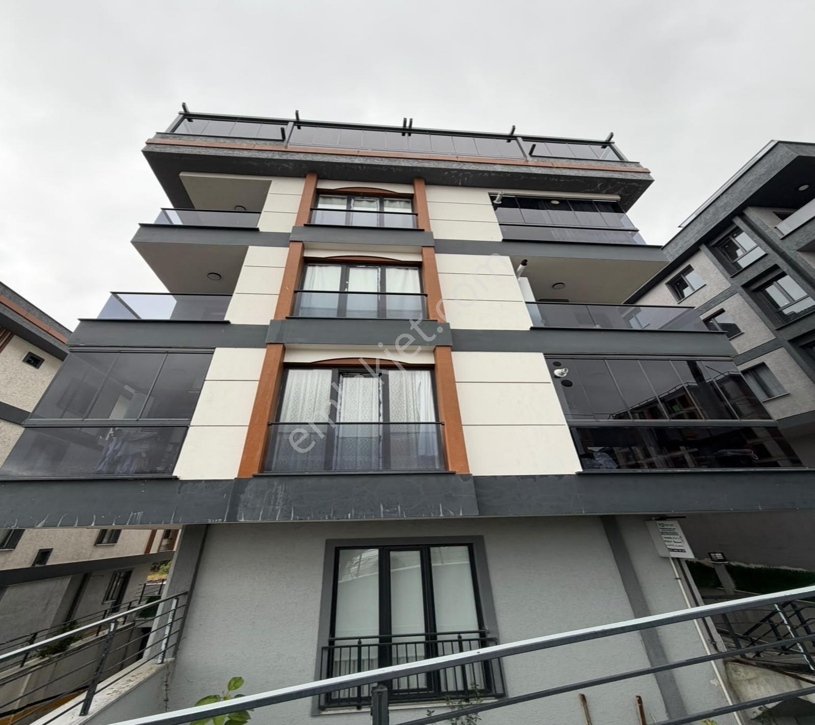 Kavaklı'da Butik Site'de Deniz Manzaralı 3+1 Ters Dublex — fotoğraf 2