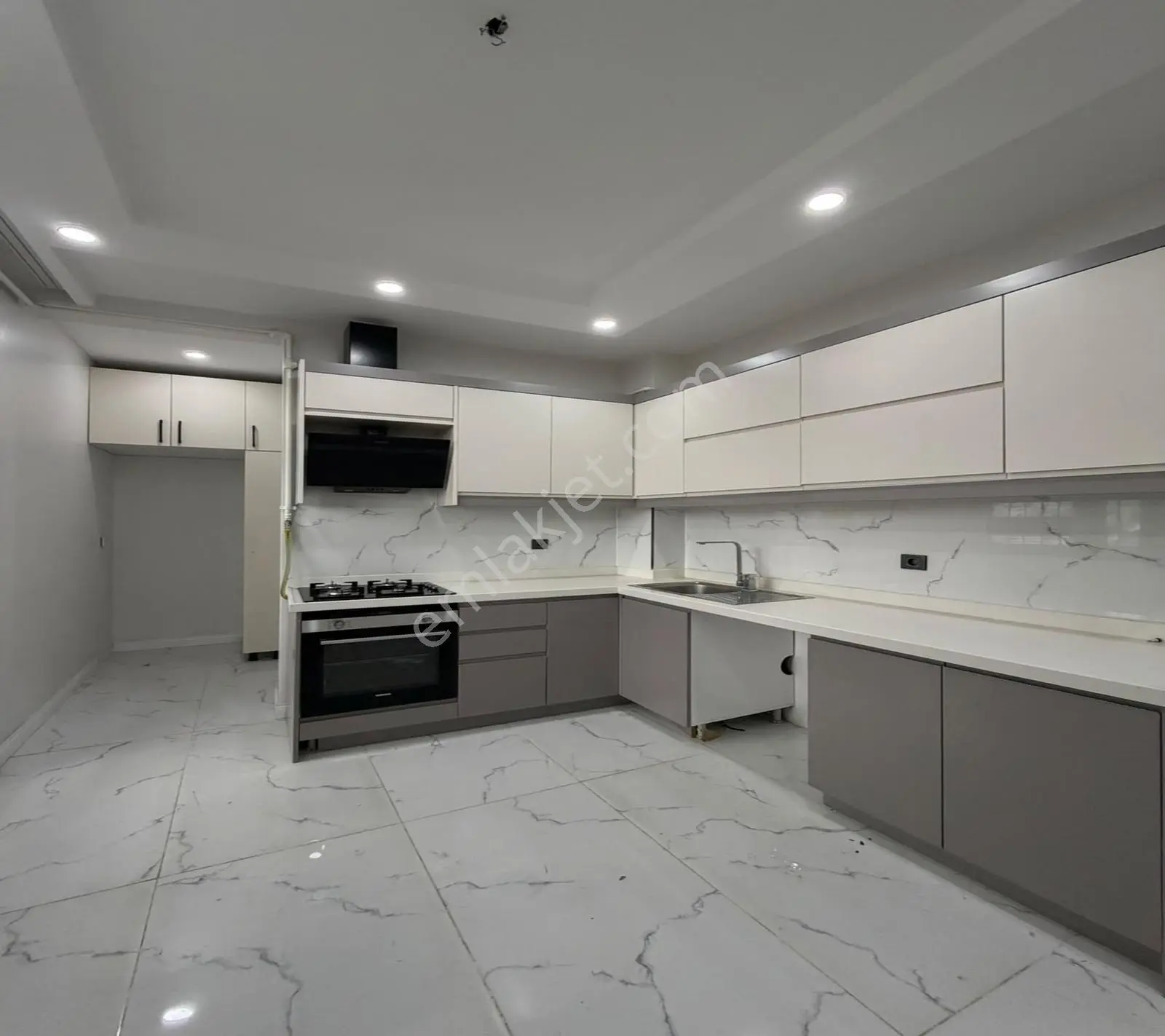Kavaklı'da Butik Site'de Deniz Manzaralı 3+1 Ters Dublex — fotoğraf 17
