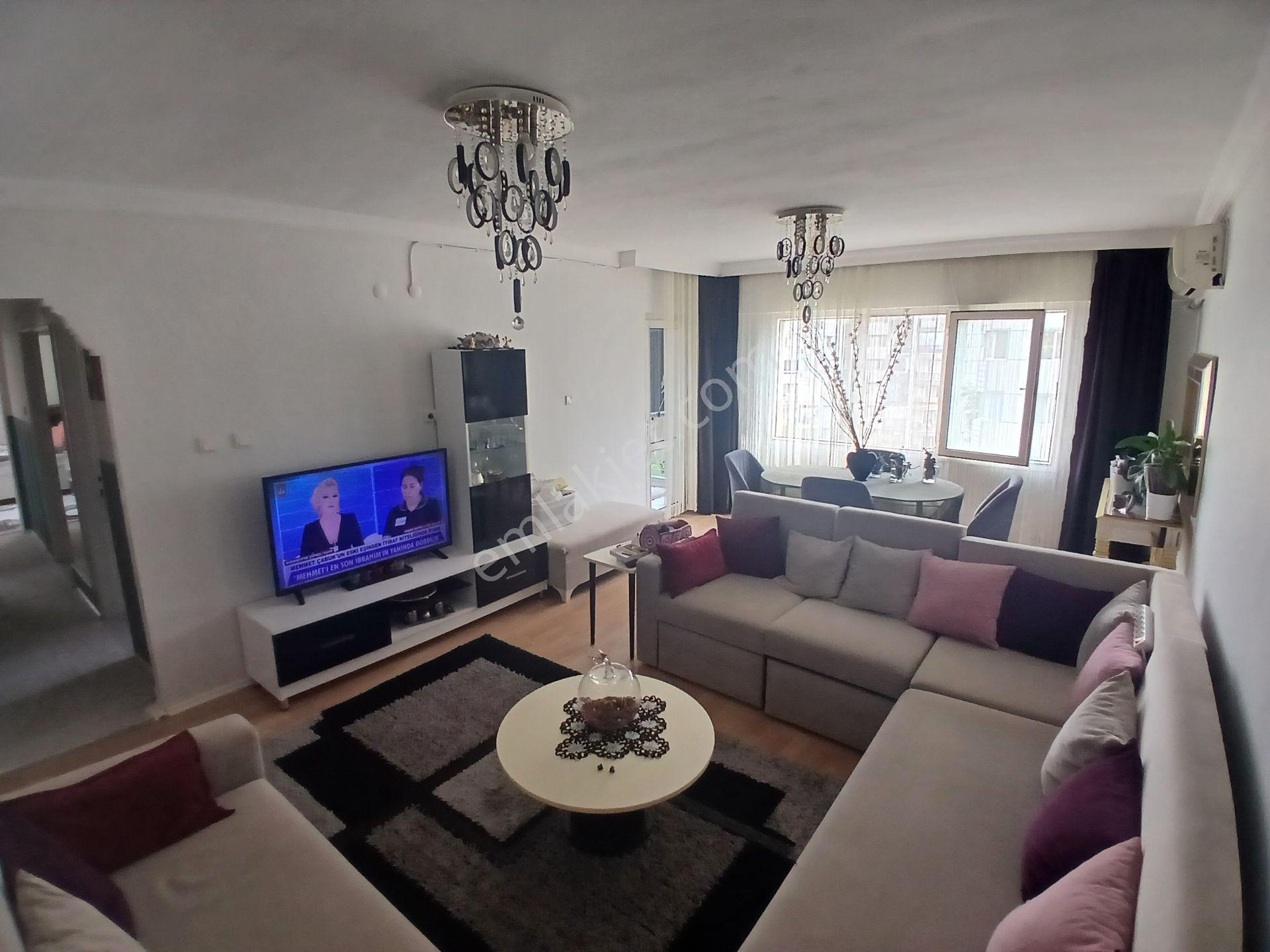 İzmir Torbalı Torbalı Mahallesinde Site İçinde 3+1 Satılık Daire — fotoğraf 2