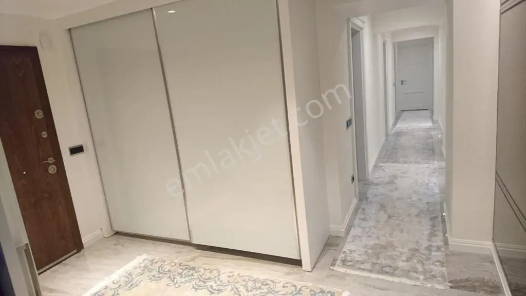 Sarıyer Sahilde Lebi Derya Manzaralı Satılık 2+1 Yol Yalı Dairesi — fotoğraf 5
