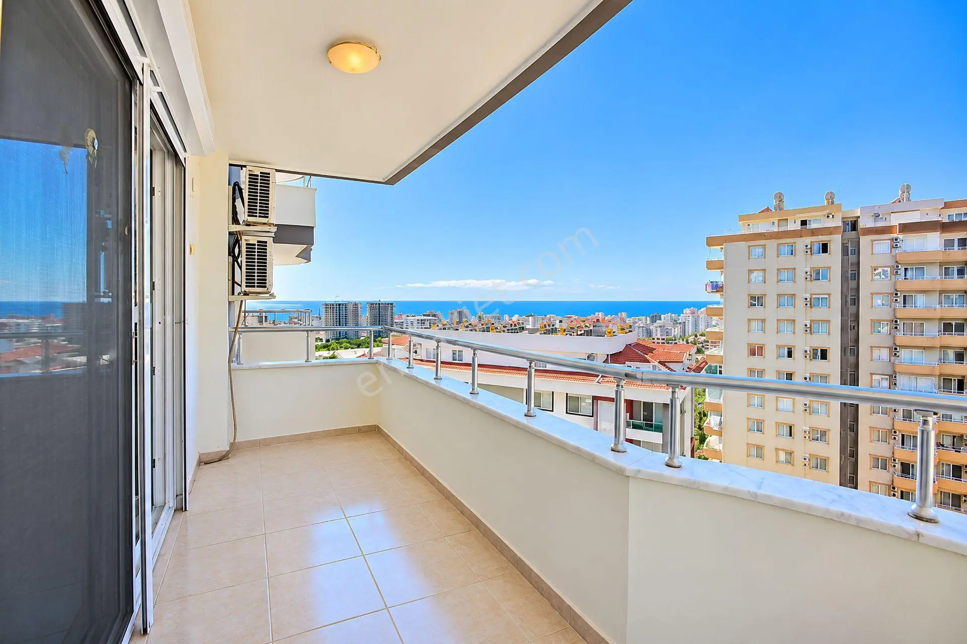 Alanya Mahmutlar'da Panoramik Manzaralı Eşyalı 2+1 Satılık Daire — fotoğraf 21