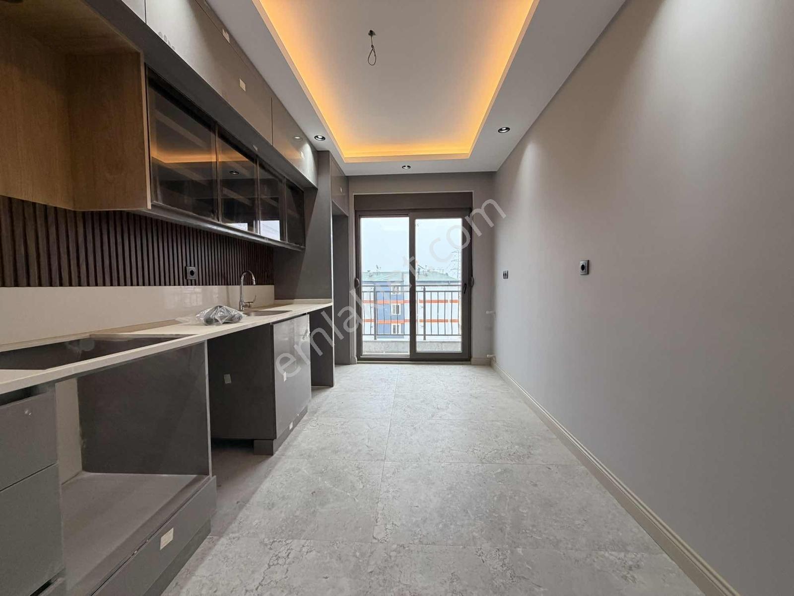 Tramvaya Cok Yakın Önü Açık 3+1 140 M2 2. Kat — fotoğraf 3