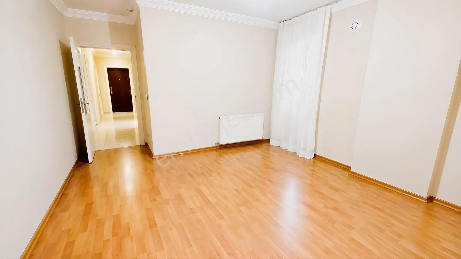 Remax Land'den Çerkezköy Belediye Meydanında Kiracılı 1+1 — fotoğraf 8