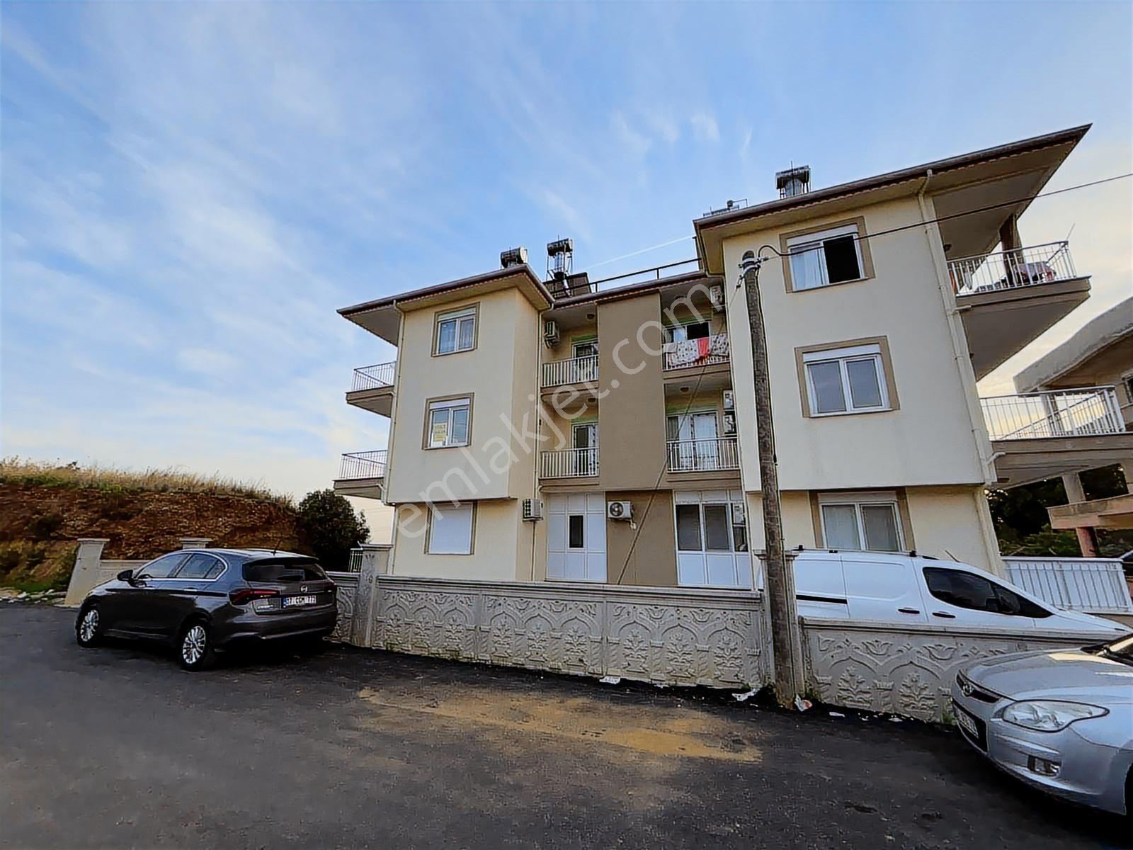 Usta Gayrimenkul'Den Satılık Temiz 2+1 Daire
