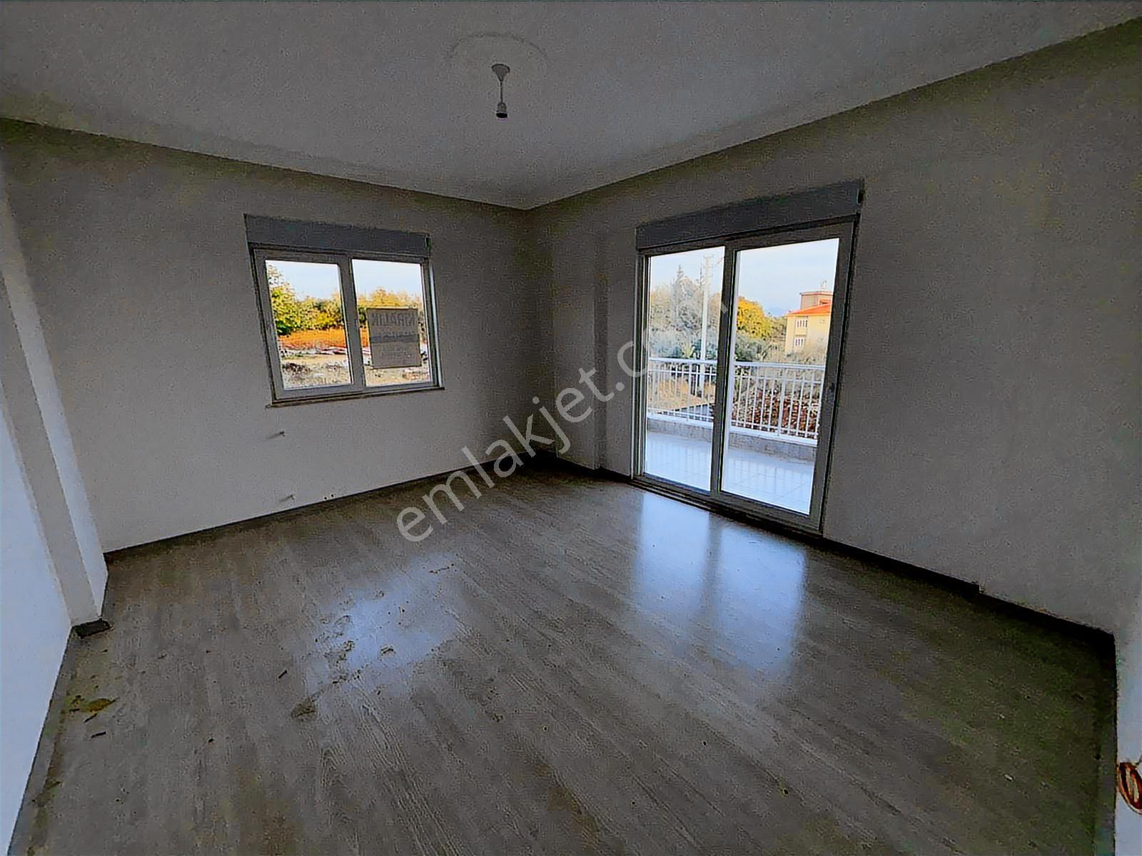 Usta Gayrimenkul'den Satılık Temiz 2+1 Daire — fotoğraf 4