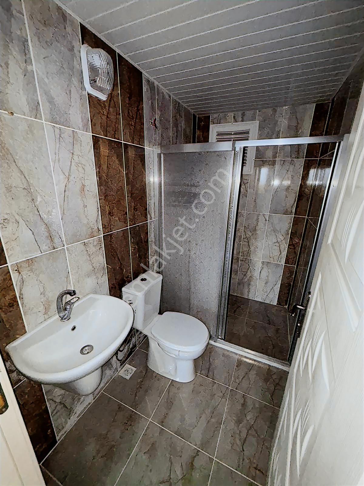 Usta Gayrimenkul'den Satılık Temiz 2+1 Daire — fotoğraf 9
