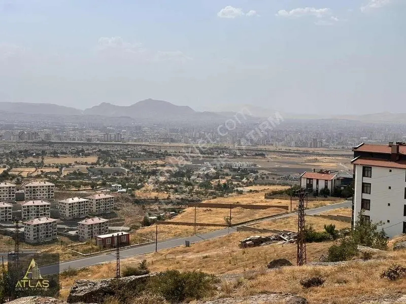Bebek Tepede Muhteşem Konum Villa Ve Konut Yapılan Satılık Arsa