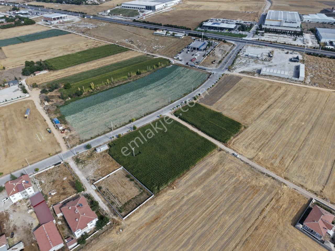 Afyon Susuz Kasabasında 568 M² İmarlı Arsa | 4 Kata Kadar Yapı — fotoğraf 7