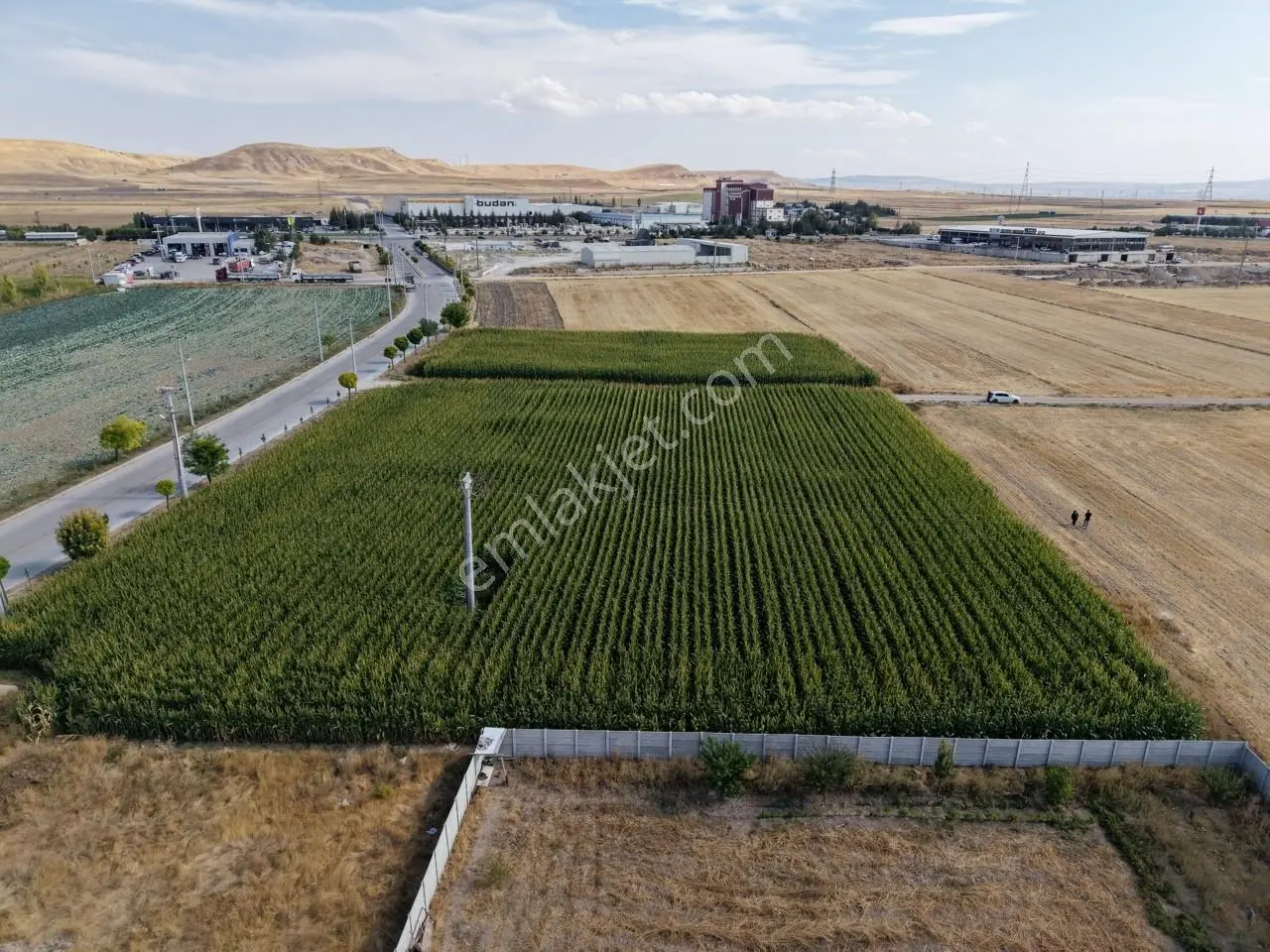 Afyon Susuz Kasabasında 568 M² İmarlı Arsa | 4 Kata Kadar Yapı — fotoğraf 9