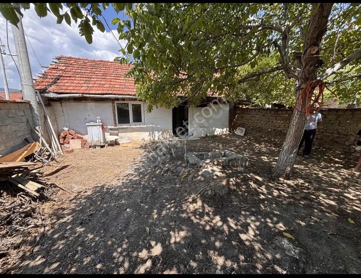 Avşar Merkezde 206 M² Arsa - %50 İmarlı, Ticari + Konut Fırsatı! — fotoğraf 2
