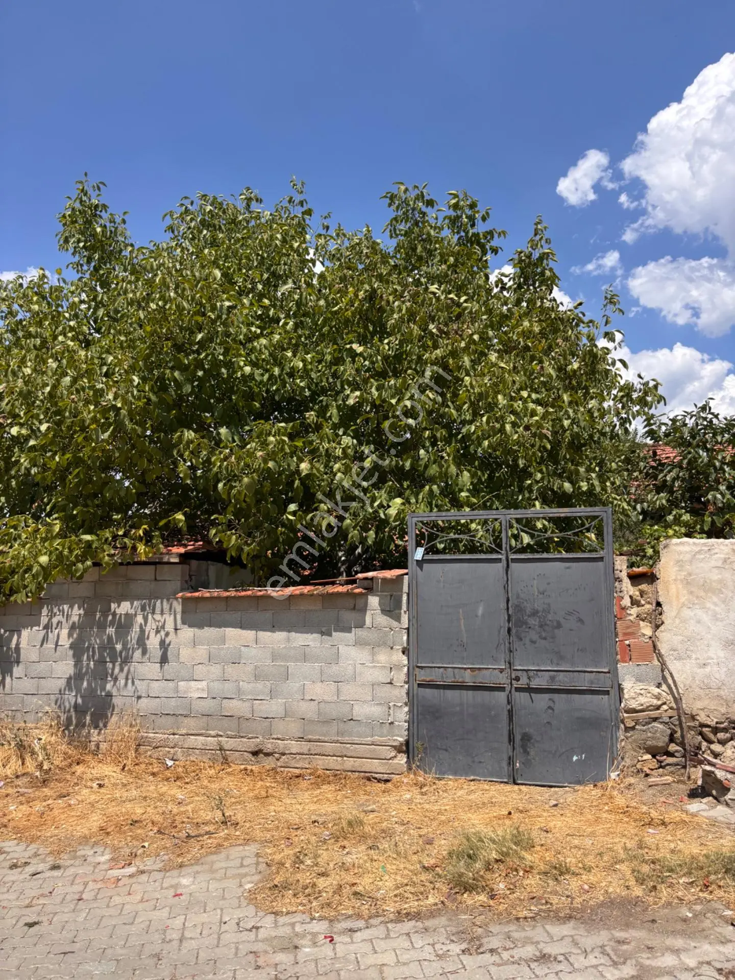 Avşar Merkezde 206 M² Arsa - %50 İmarlı, Ticari + Konut Fırsatı! — fotoğraf 4