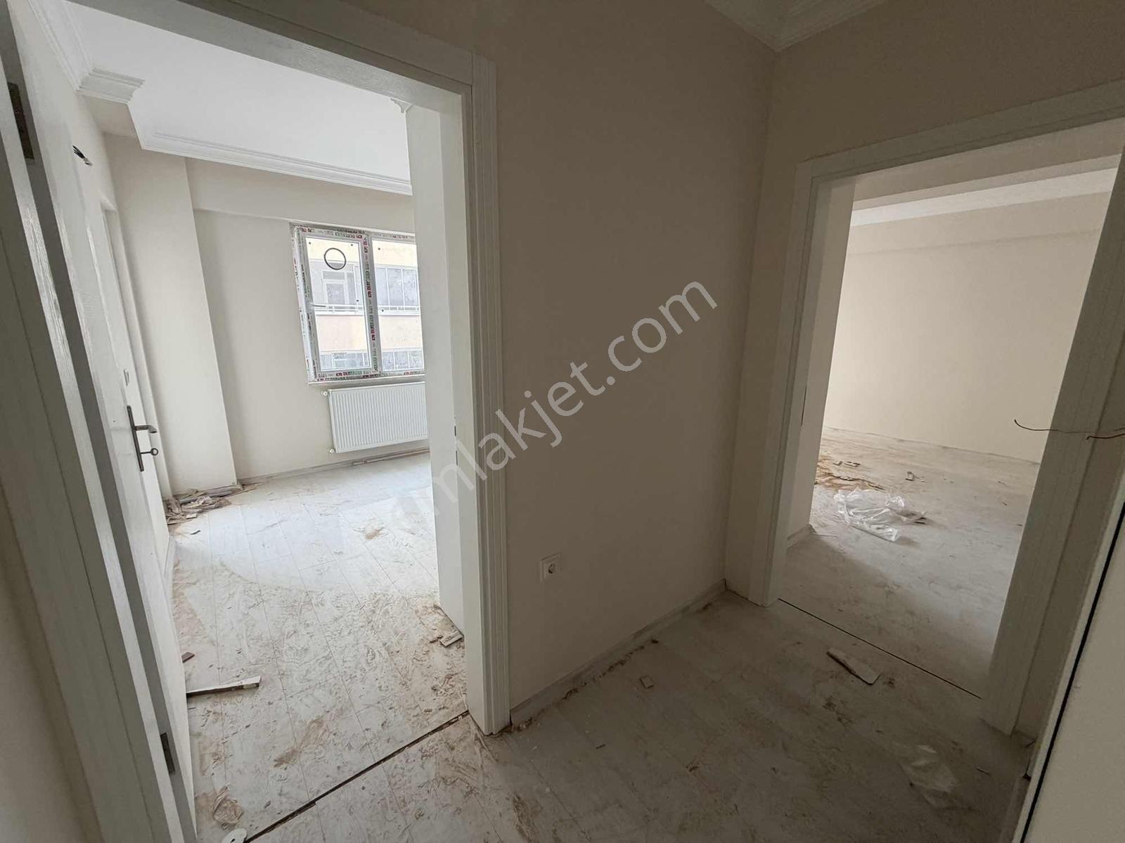 Çift Sokak Köşe Cephe Ara Kat Sıfır 2+1 Daire — fotoğraf 4