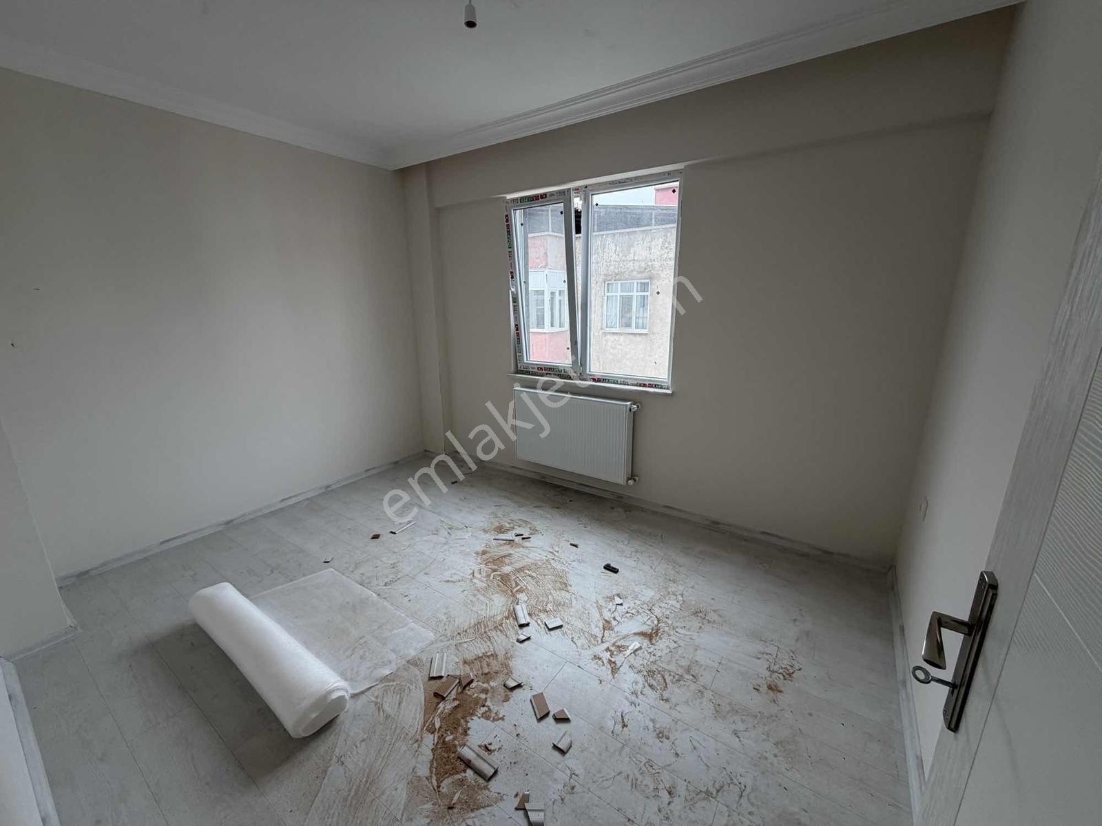 Çift Sokak Köşe Cephe Ara Kat Sıfır 2+1 Daire — fotoğraf 20