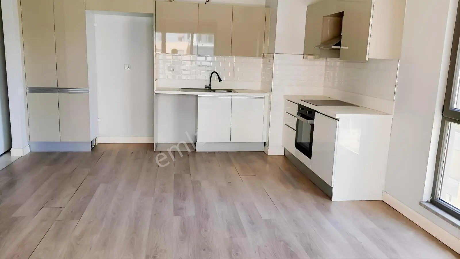 Antalya Sur Cadde Yanı Satılık 2+1 94m2 4.kat Daire — fotoğraf 3