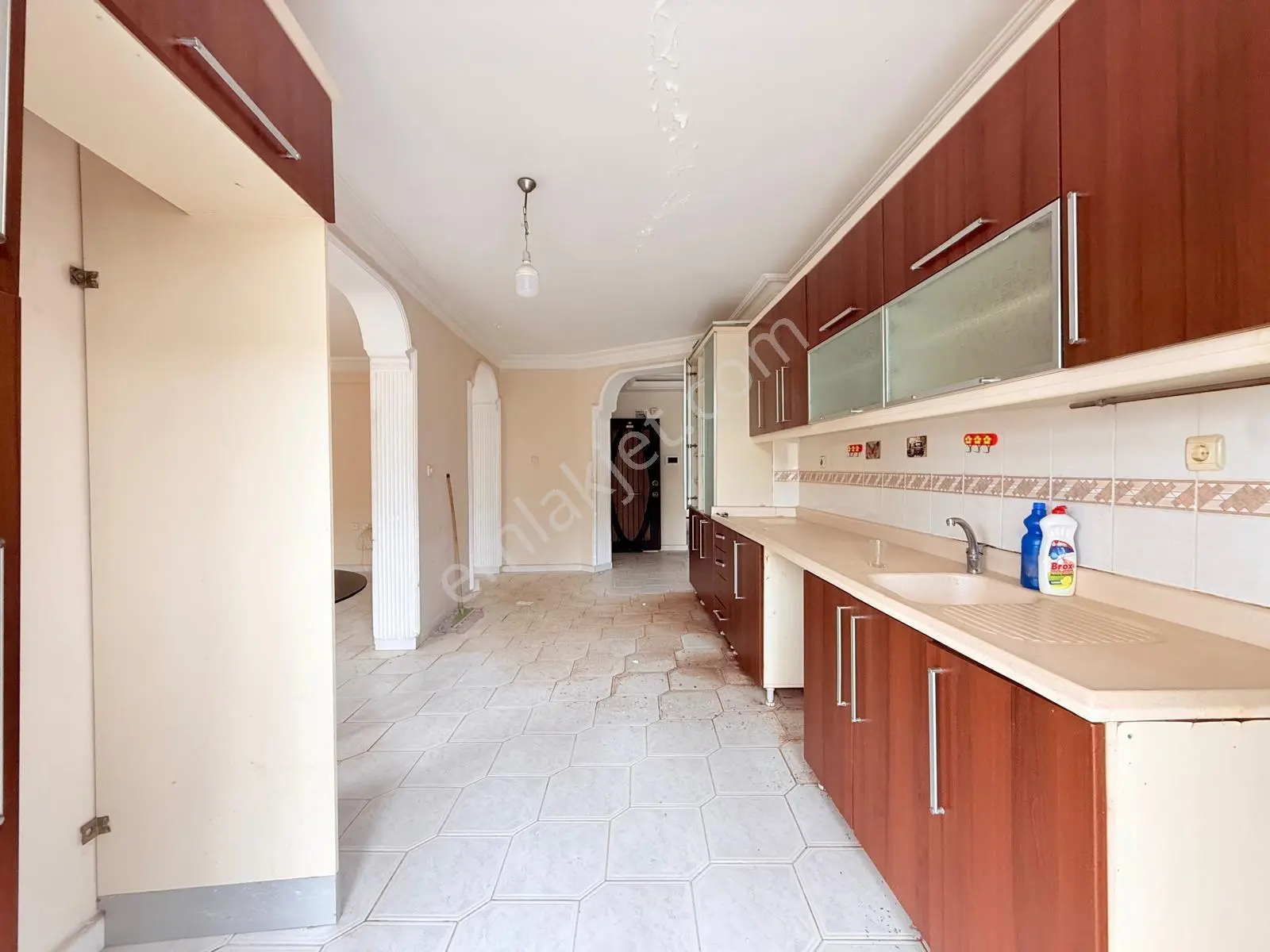 Viranşehir Site İçersnde Sahile 1 Adım Deniz Manzaralı Geniş 4+1 — fotoğraf 2