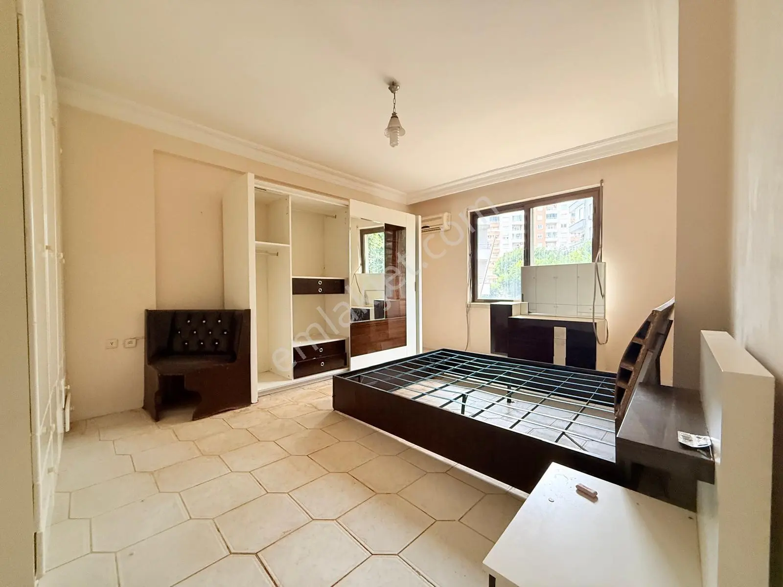 Viranşehir Site İçersnde Sahile 1 Adım Deniz Manzaralı Geniş 4+1 — fotoğraf 18