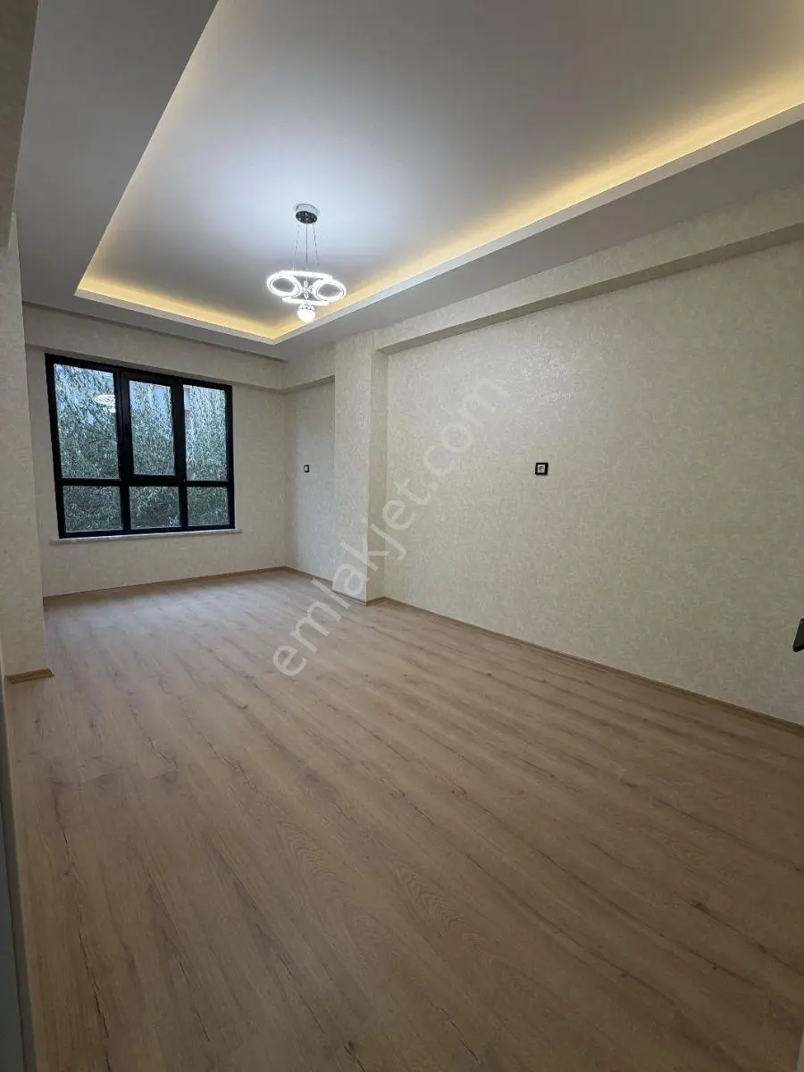 Sakarya'da Satılık 3+1 Daire Yerden Isıtma & Kapalı Otopark — fotoğraf 6