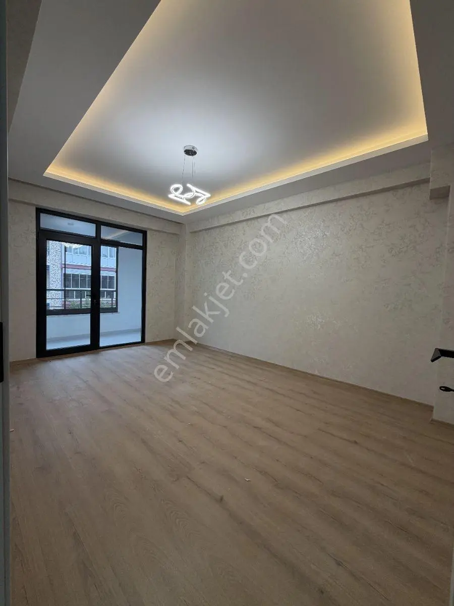 Sakarya'da Satılık 3+1 Daire Yerden Isıtma & Kapalı Otopark — fotoğraf 8
