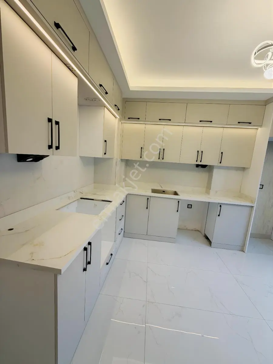 Sakarya'da Satılık 3+1 Daire Yerden Isıtma & Kapalı Otopark — fotoğraf 15