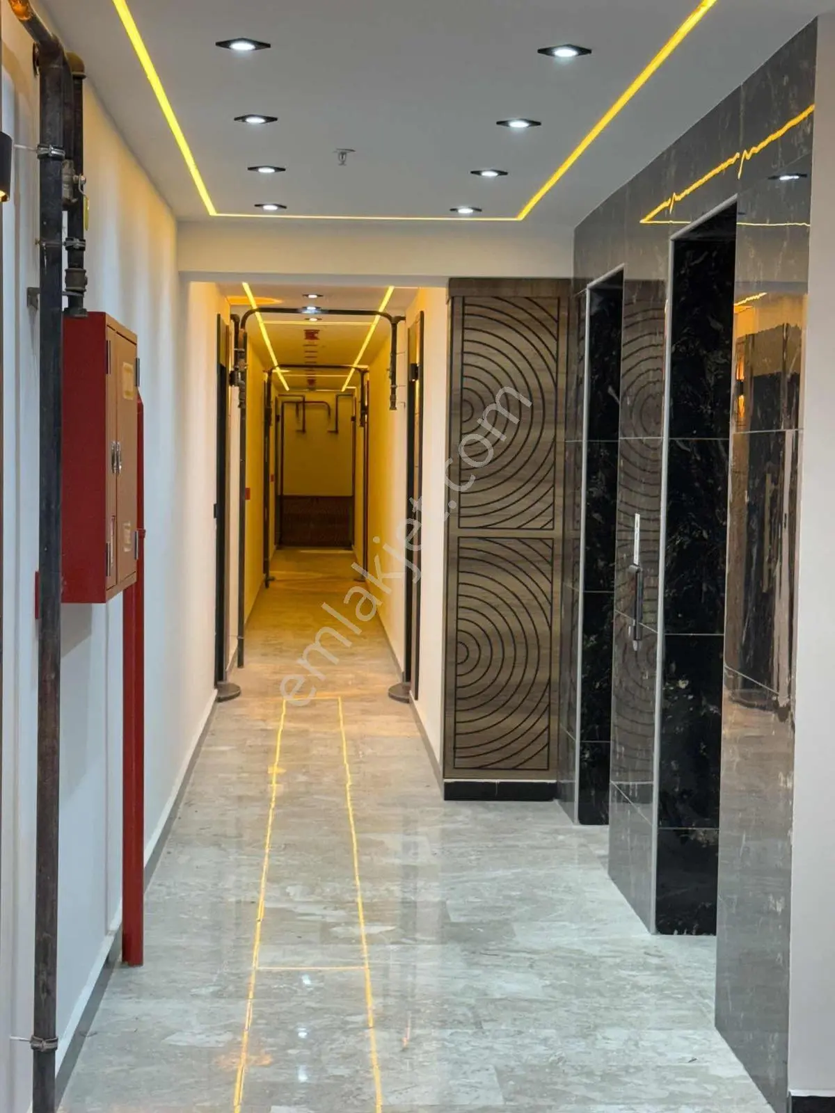 Onay 'dan Çerkezköy Çarşı Merkezinde 1+1 Daire Ve Ofisler — fotoğraf 3