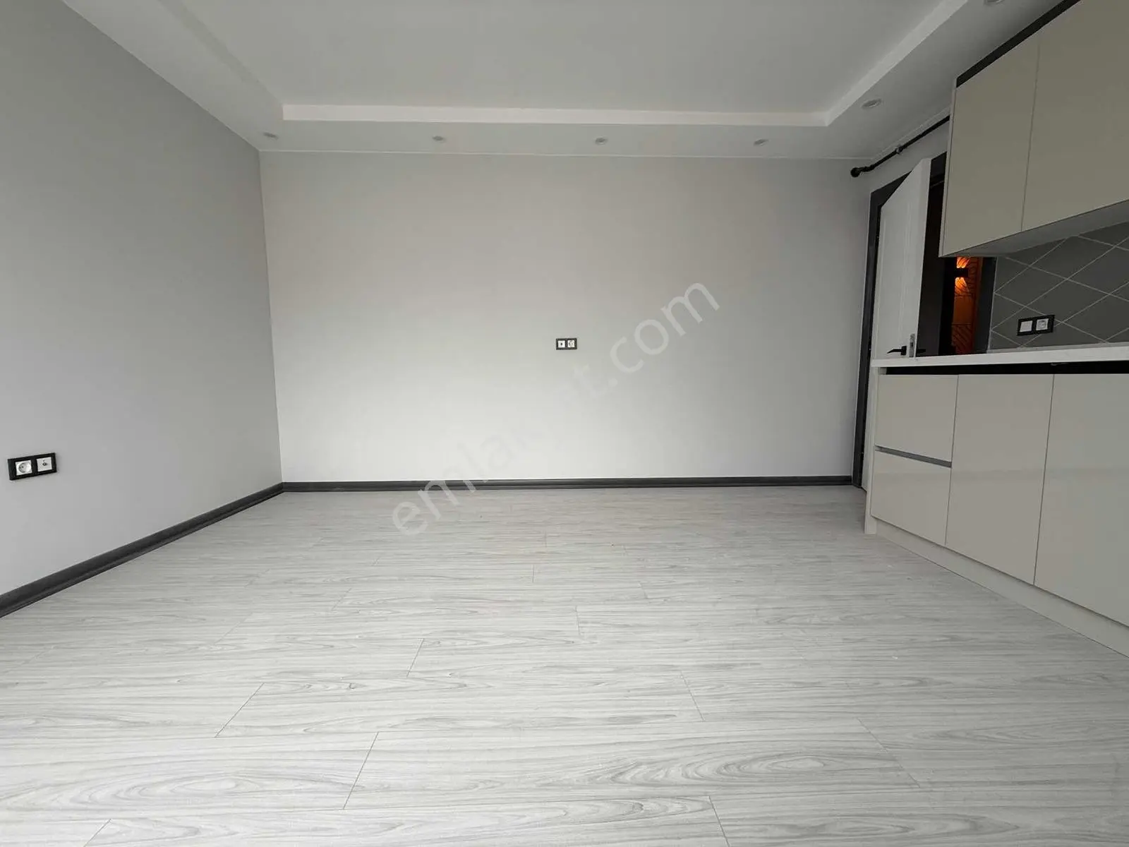 Onay 'dan Çerkezköy Çarşı Merkezinde 1+1 Daire Ve Ofisler — fotoğraf 16