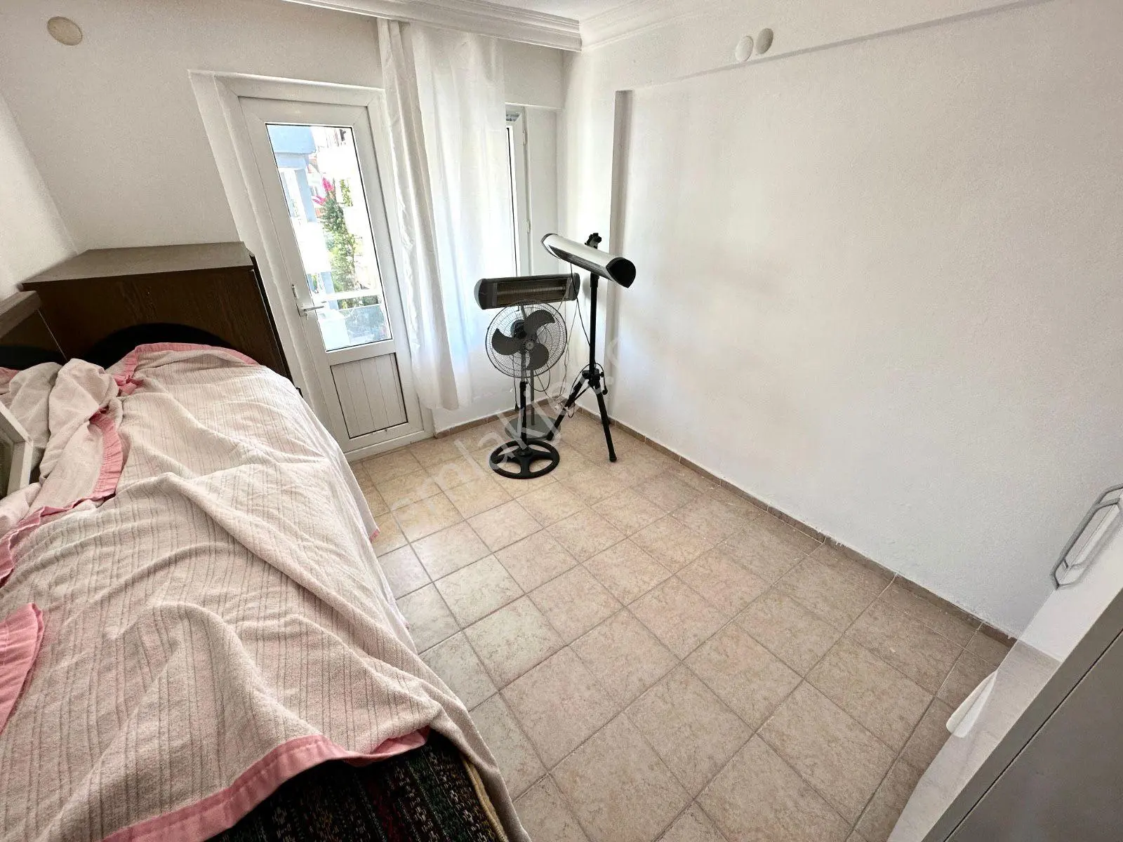 Referans'tan Akçay'da Müstakil Bahçeli Uygun Fiyatlı 4+1 Villa — fotoğraf 16
