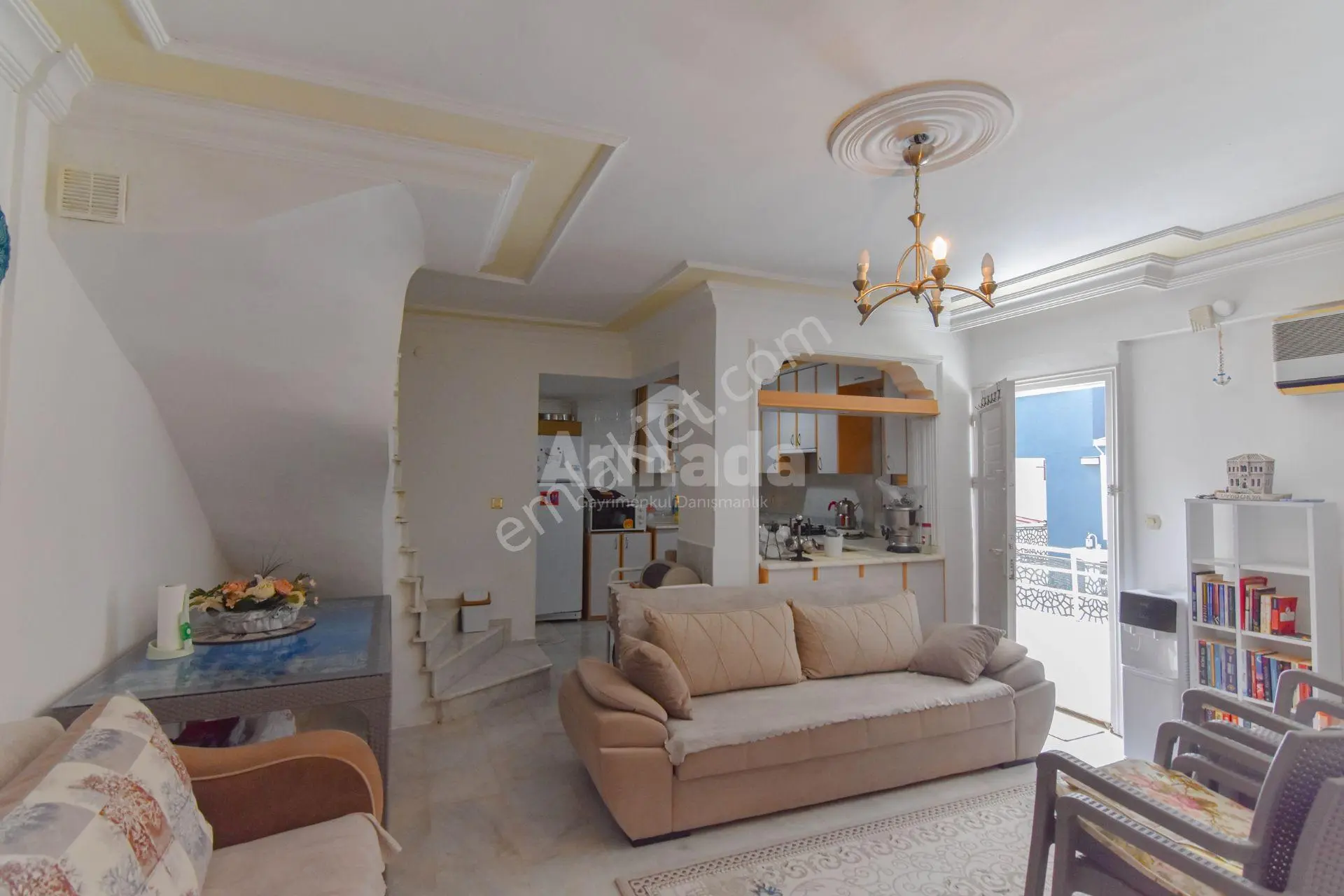 Karaova'da Havuzlu, Güvenlikli Sitede Deniz Manzaralı 5+1 Villa — fotoğraf 3