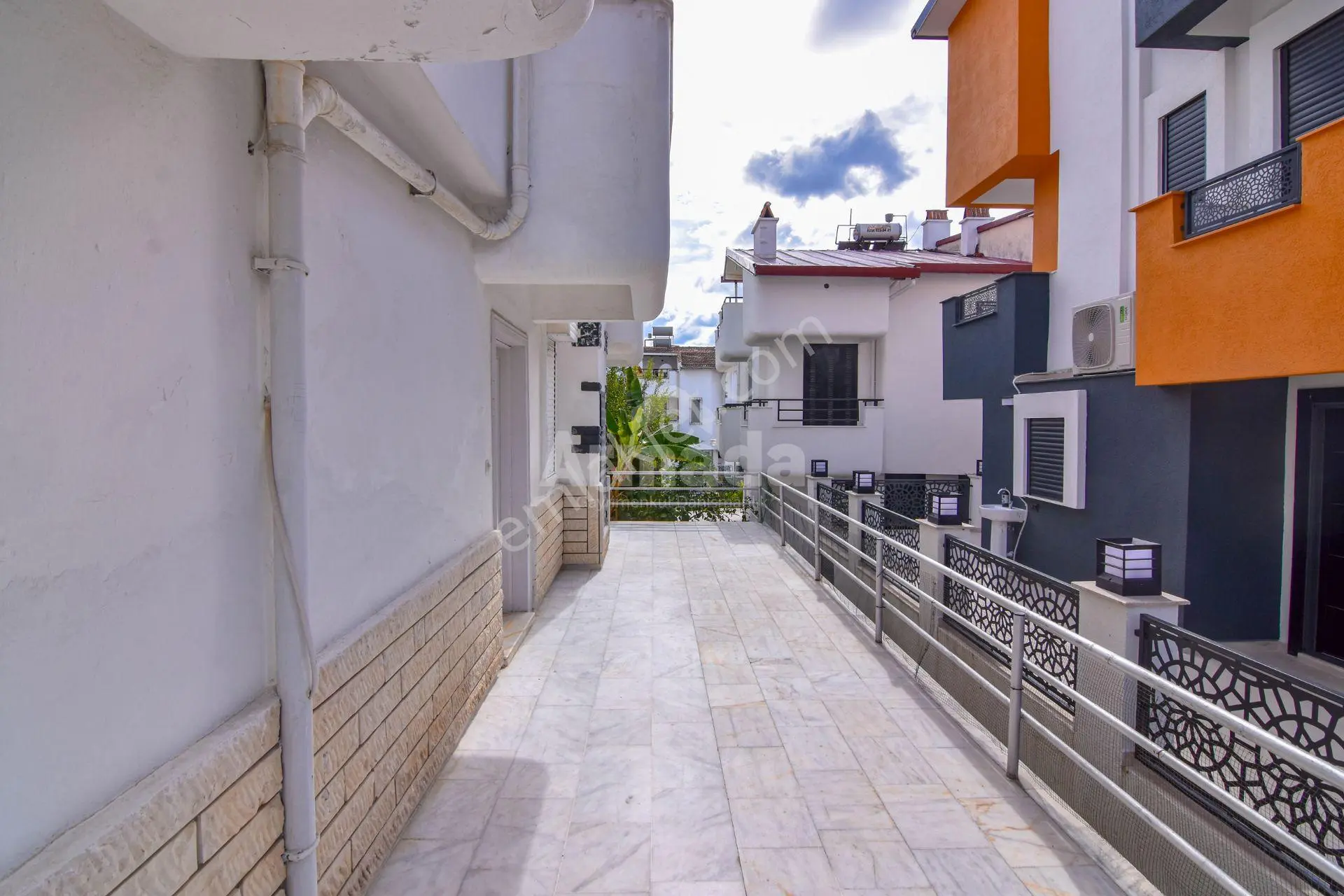 Karaova'da Havuzlu, Güvenlikli Sitede Deniz Manzaralı 5+1 Villa — fotoğraf 27